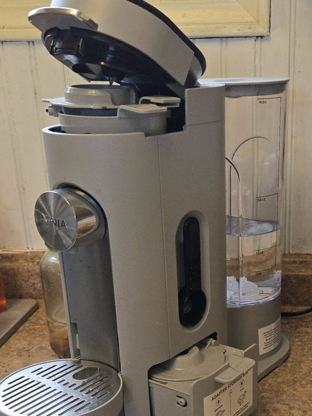 Ninja Coffee Maker PB045  Hot and Iced coffees Grounds & Pods